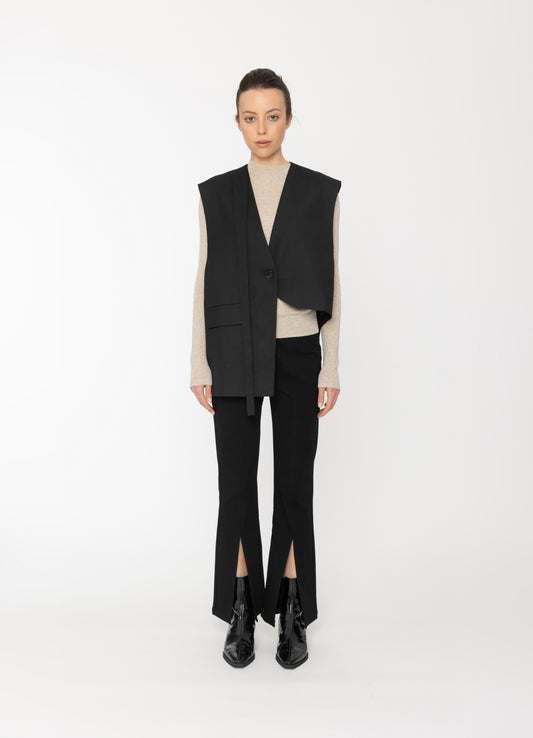 Elise Vest in Black by Blacklist NZ women’s fashion