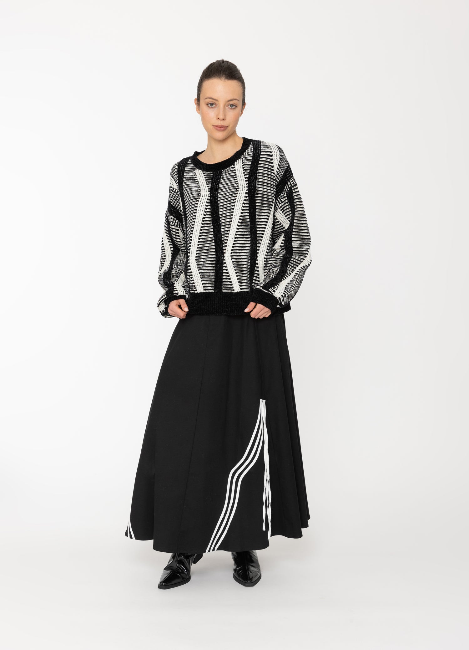 Nalu Top in Black + White Blacklist women's knitwear NZ