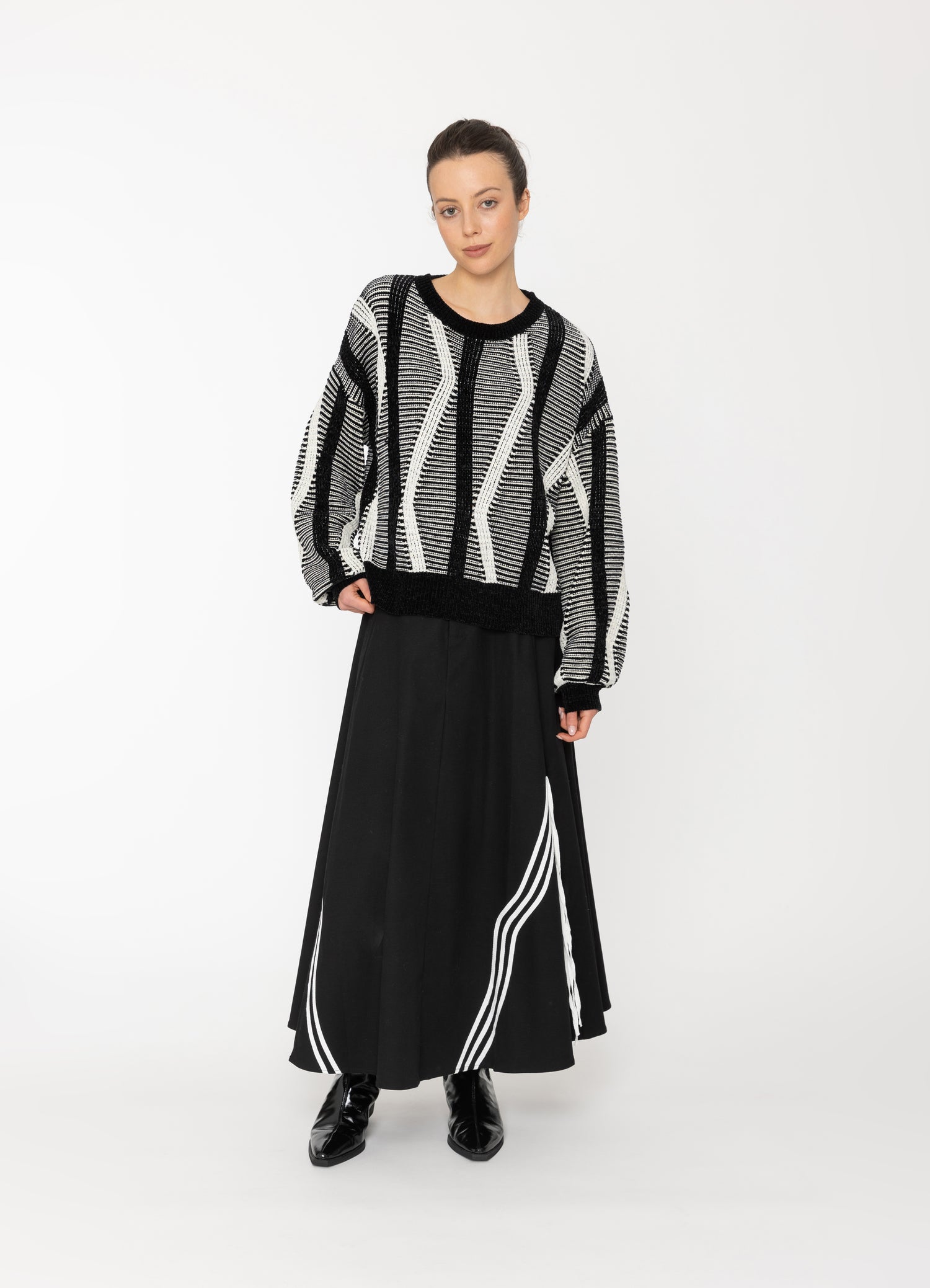 Nalu Top in Black + White Blacklist women's knitwear NZ