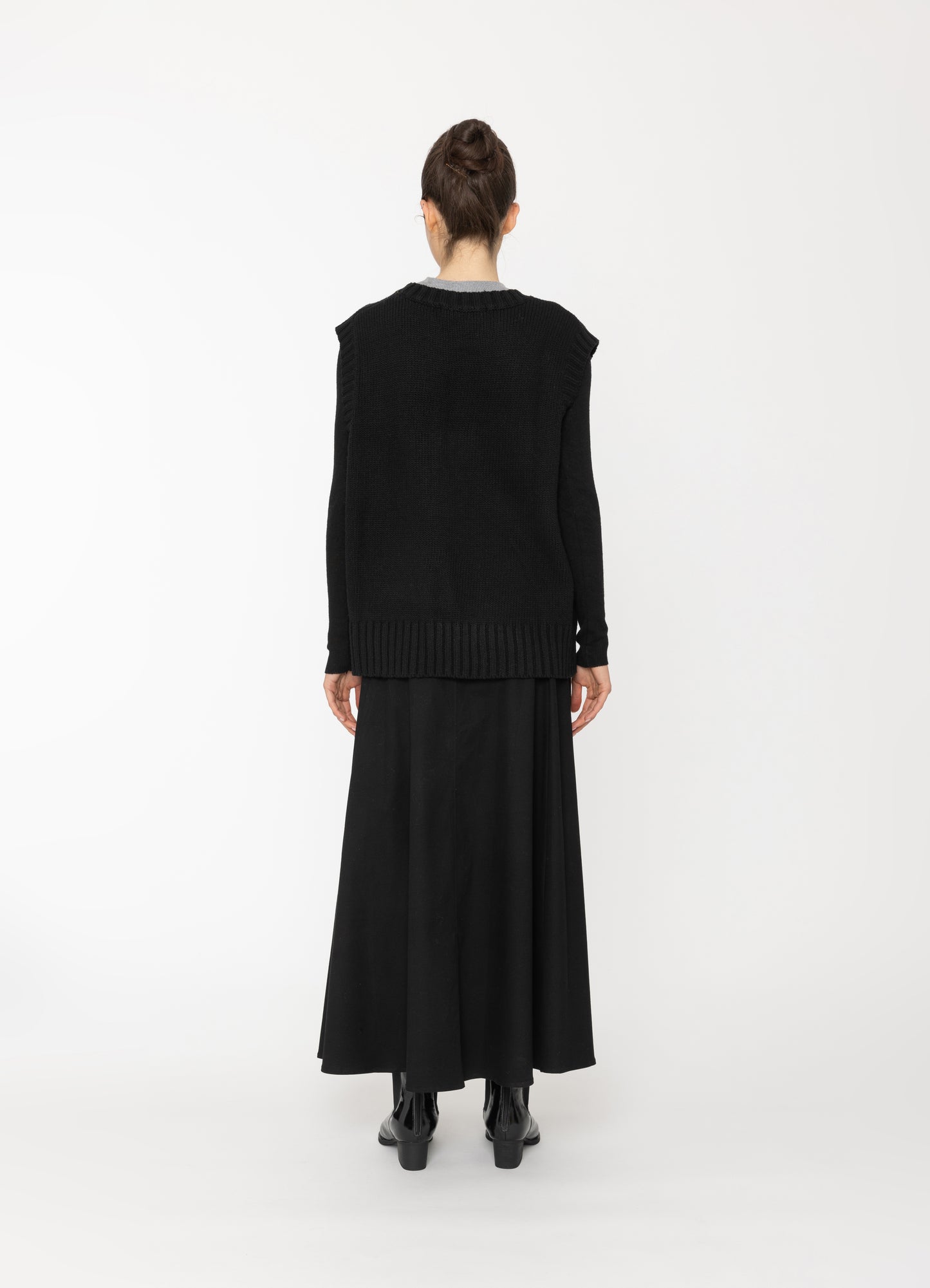 Jalen Vest in Black + White Blacklist women's vest NZ